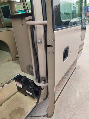 23 Seats Used Coaster Bus with Sealing Window Manual Transmission