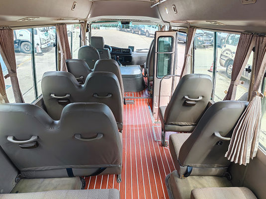 Golden Dragon Used Small Vans 19 Seats Euro 4 LHD AC With Manual Transmission
