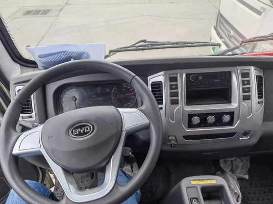 White Electric Used Cargo Truck Automatic Reconditioned Truck With 2 Doors