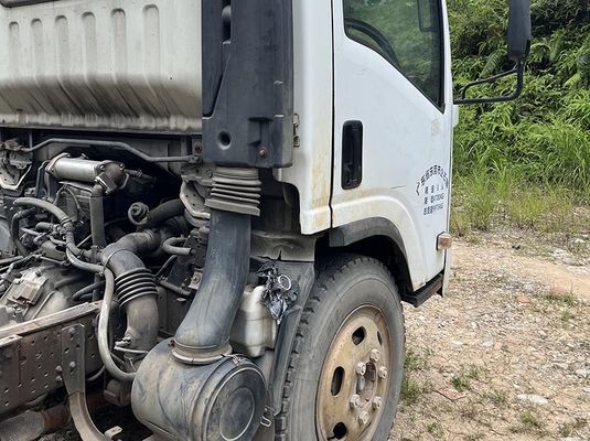 Isuzu used truck lorry 4KH1Diesel Engine Cargo Truck With 2 Doors For Heavy Duty Transportation