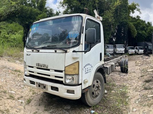 Isuzu used truck lorry 4KH1Diesel Engine Cargo Truck With 2 Doors For Heavy Duty Transportation