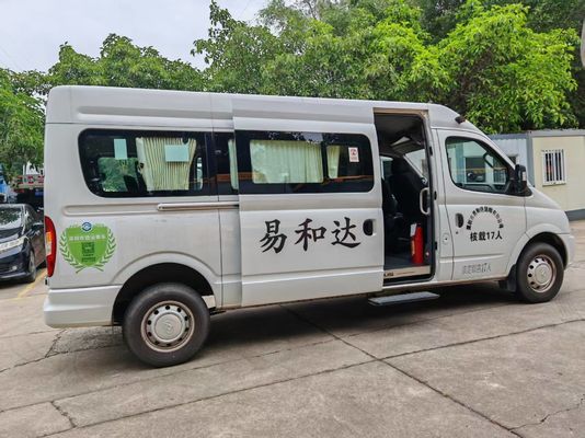 White 17 Seats Used MAUXS Van 6 Meters For Transportation