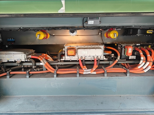 Electric Engine Type 48-Seat Second-Hand Pure Electric Bus from Golden Dragon in 2018 with Rear Track of 1860