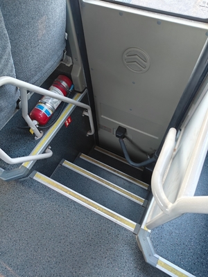 Electric Engine Type 48-Seat Second-Hand Pure Electric Bus from Golden Dragon in 2018 with Rear Track of 1860